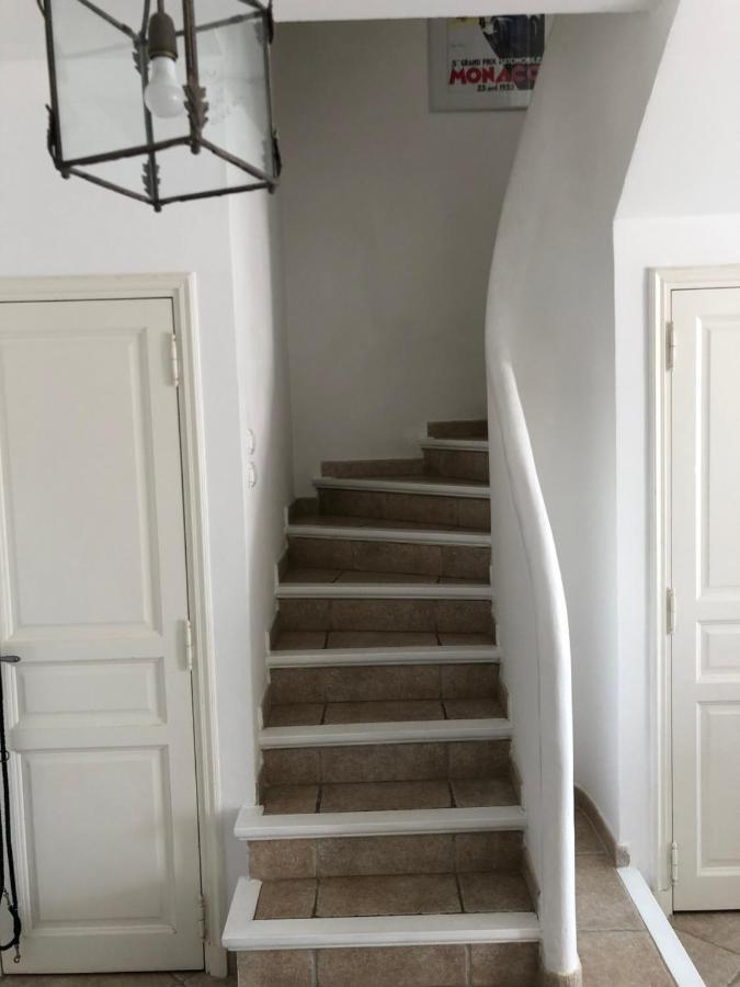 Charmantes Haus Im Golf Club Saint Tropez Exterior photo